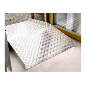 Schwellenrampe einteilig mit Aufkantung Türschwellenrampe für Terrassen & Balkone