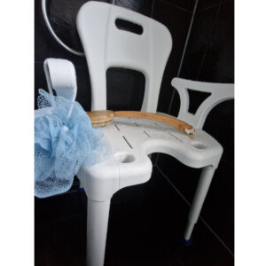 Duschstuhl AiO (All-in-One) Modular, HMV, mit Arm- und Rückenlehnen inkl. Hygieneausschnitt, bis 130kg