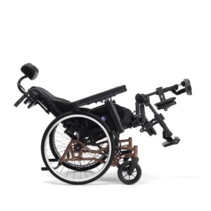 Inovys II Evo Multifunktionsrollstuhl. Der neue verstellbare Pflegerollstuhl mit Polstersitz & -Rücken, inkl. Kopfstütze, jetzt konfigurieren