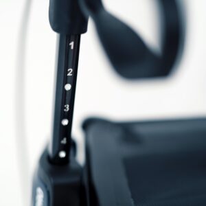 TOPRO Pegasus M weiß Carbon-Rollator, nur 6.1kg, Benutzergröße 150–200cm, bis 130kg