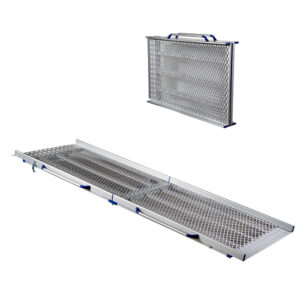 Feal BGR Allzweckrampe VR20, klappbar, Länge 200cm (105cm geklappt), bis zu 400kg, Innenbreite 82cm, Vollrampe aus extra stabilem Streckmetall, Gewicht 20kg, mit Griffen und Sicherheitsverriegelung