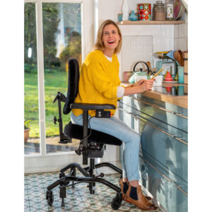 REAL 9000 PLUS EL, HMV, Therapiestuhl mit elektrischer Aufstehhilfe, konfigurierbarer Arthrodesenstuhl mit verstellbaren Komponenten, auch als Trippel- und Arbeitsstuhl